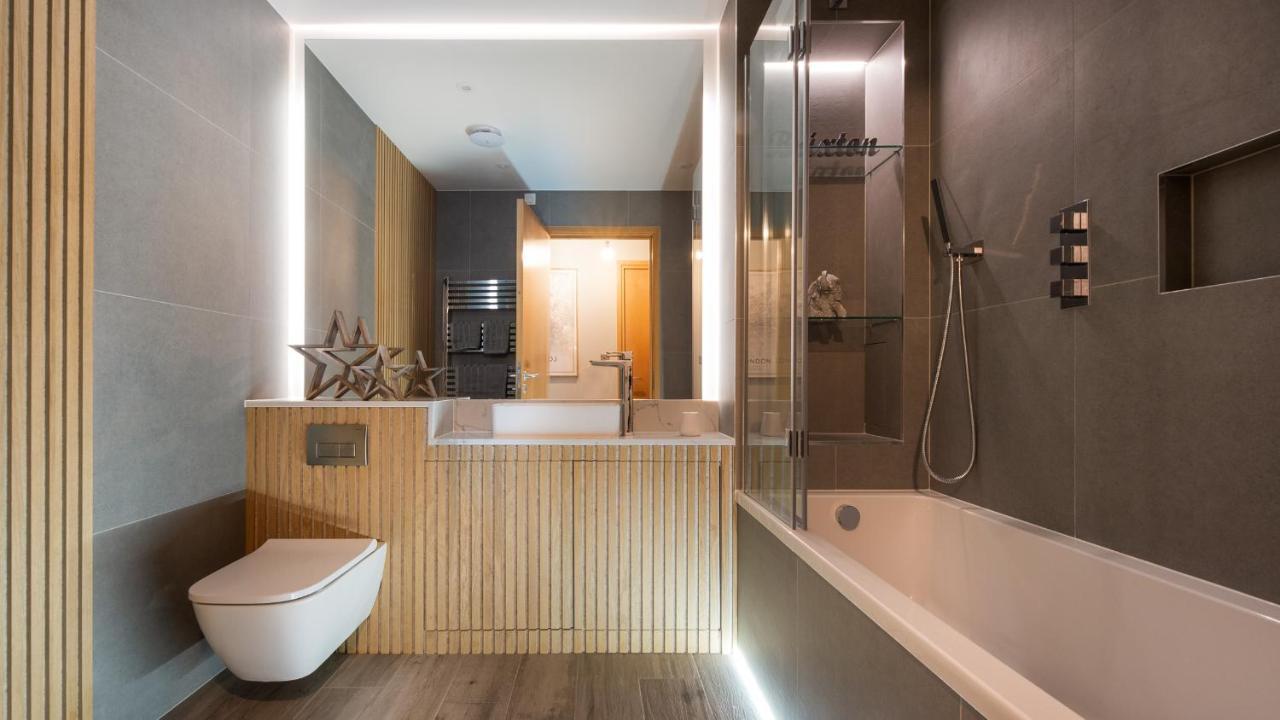 London'S Modern Nuance Apartment - Battersea Ngoại thất bức ảnh